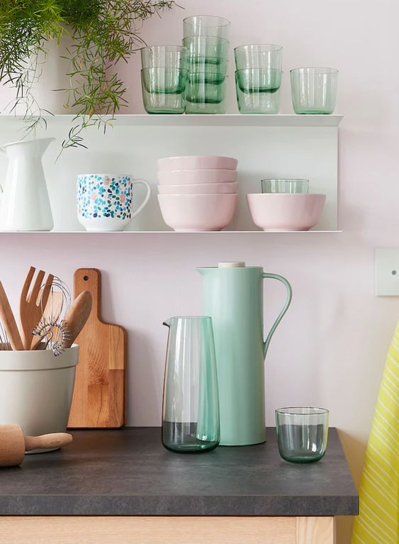 How to decorate with pastels
