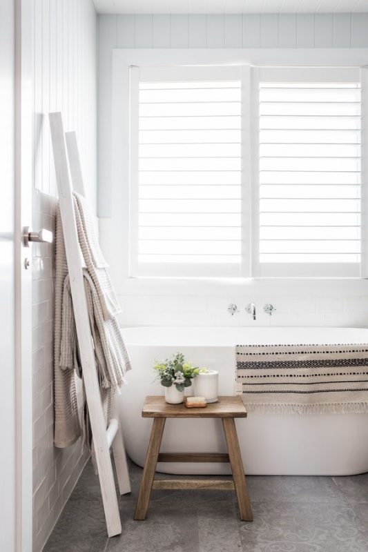 Tips to style a bathroom
