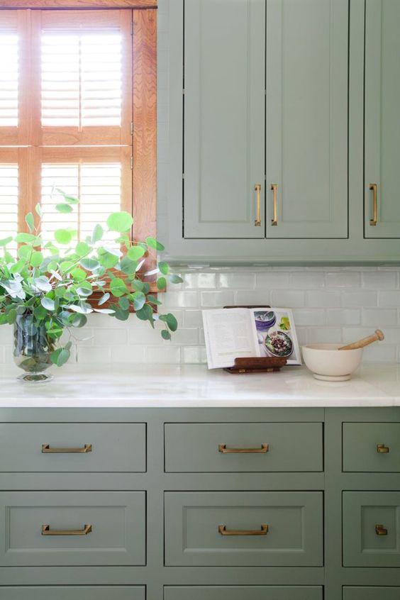 How to use the colour sage green